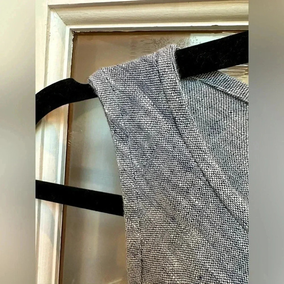 Lands' End Sleeveless Linen A-Line Shift Dress Chambray Navy Size M Petite 10/12 - Picture 4 of 11